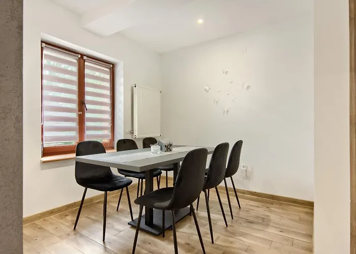 Zielone Wzgórze * Posadowa Mogilska